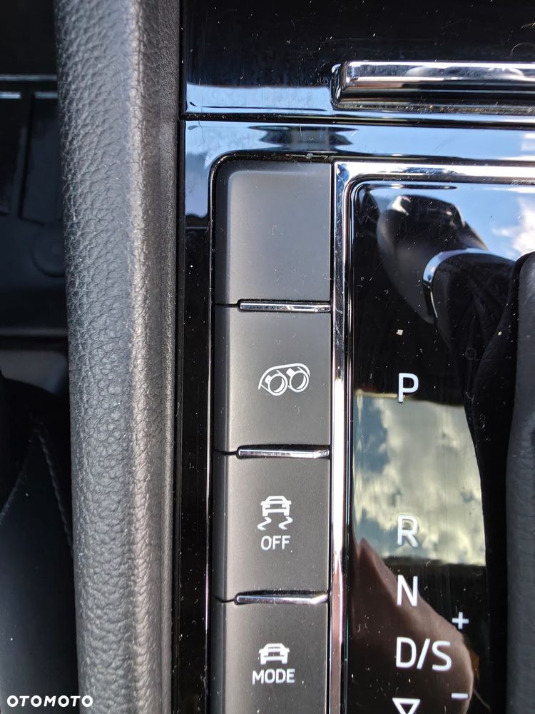 Skoda Superb 2.0 TSI 4x4 L&K DSG - 13