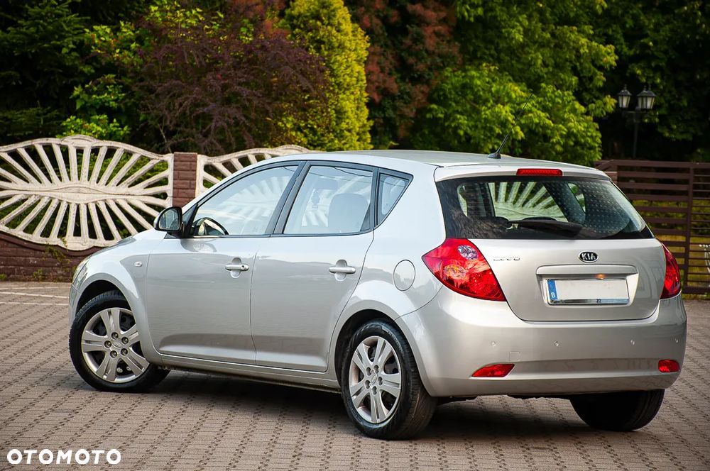 Kia Ceed 1.4 Comfort + - 14