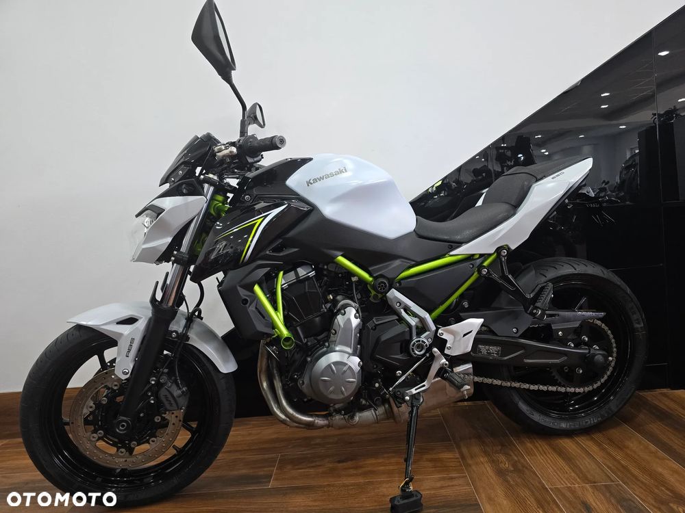 Kawasaki Z 650 - 6