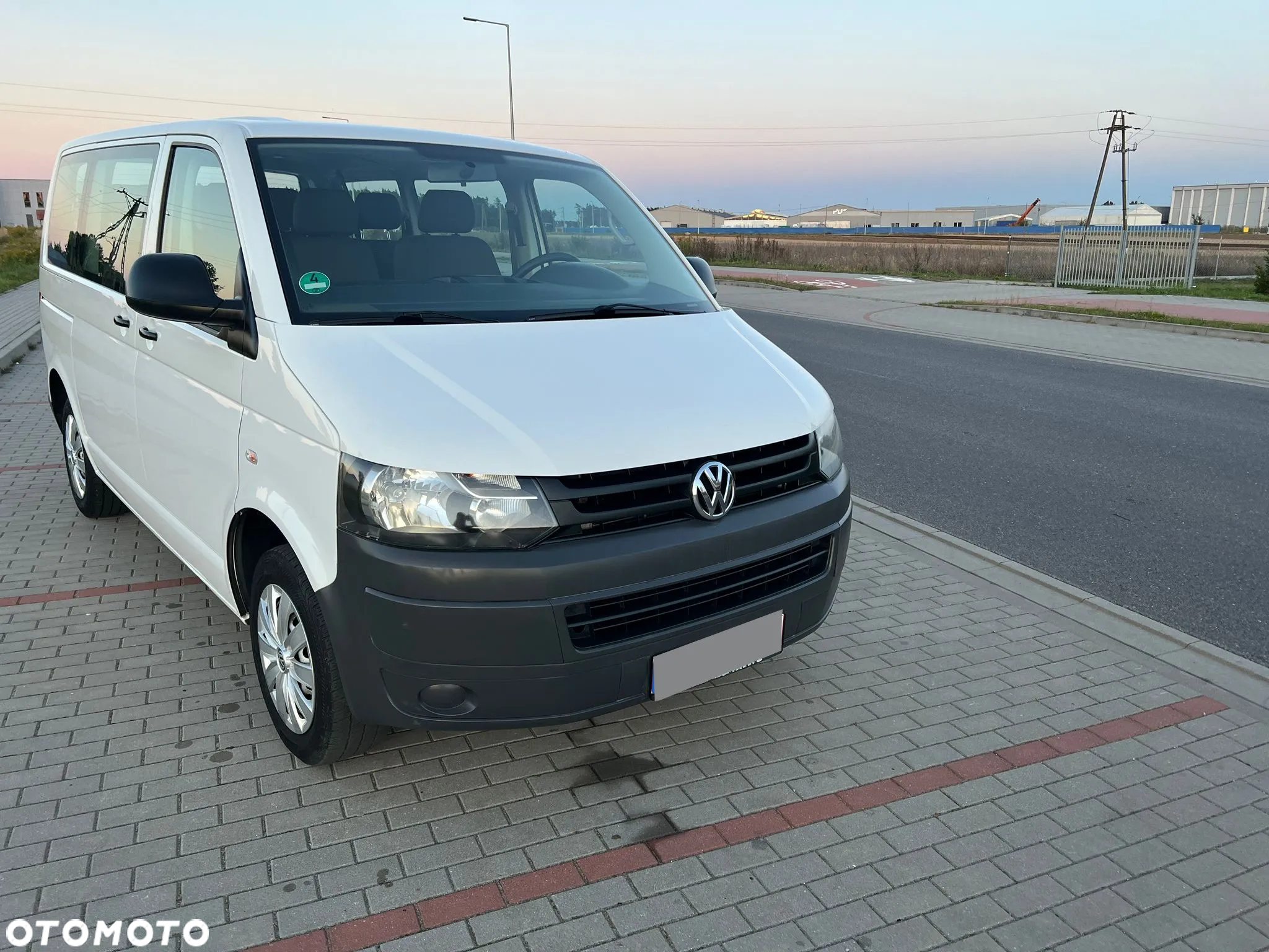 Volkswagen Transporter T5 TDI L1H1 - 11