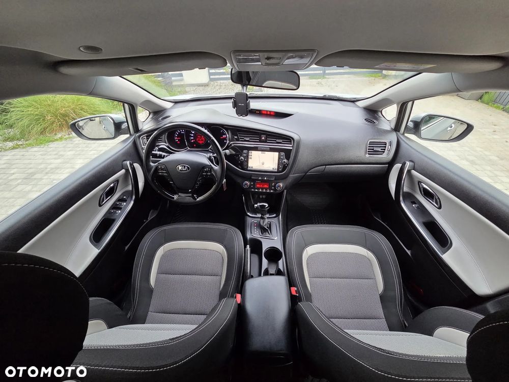 Kia Ceed 1.6 CRDi 136 DCT ISG Platinum Edition - 13