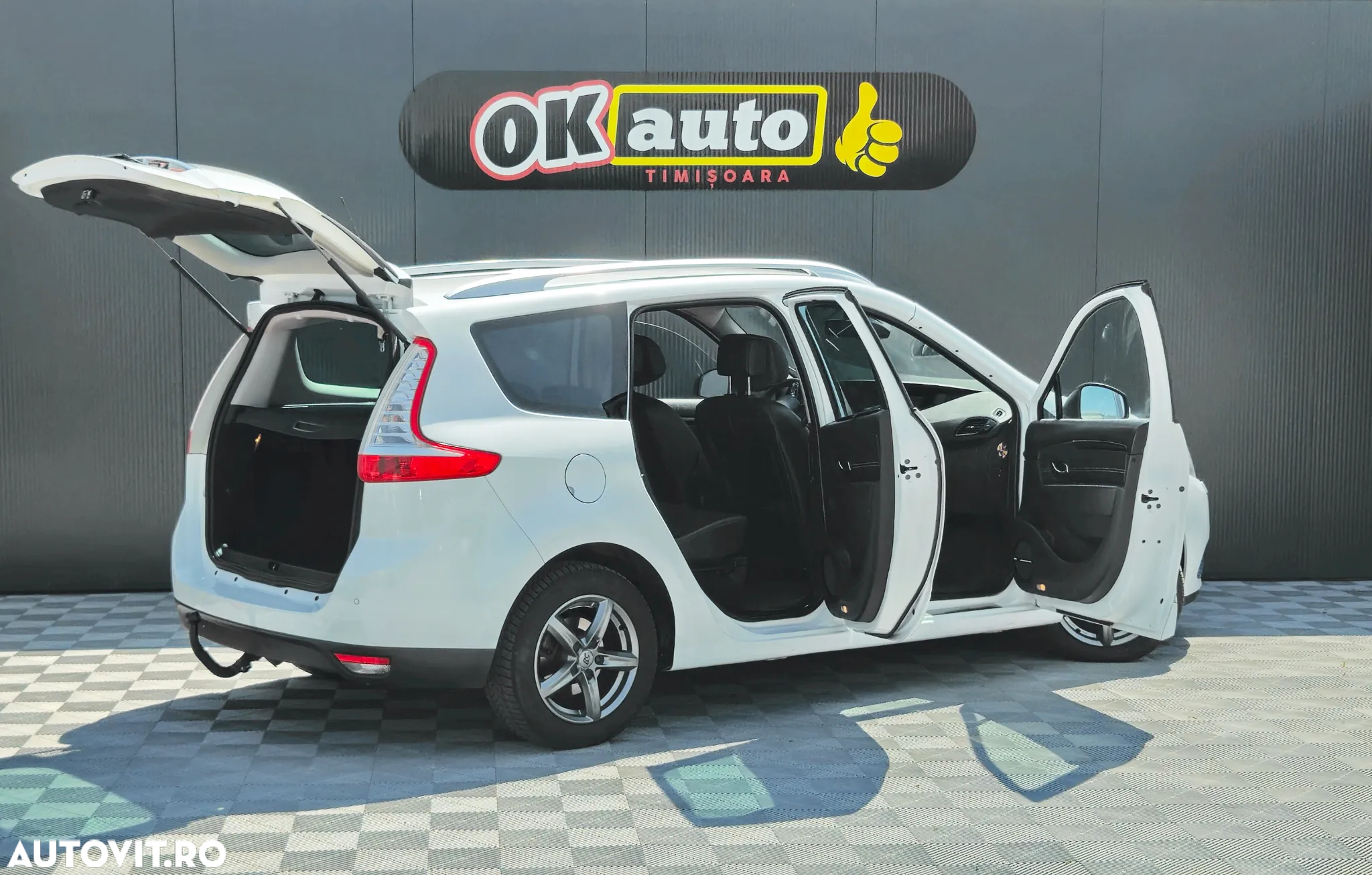 Renault Grand Scenic - 37