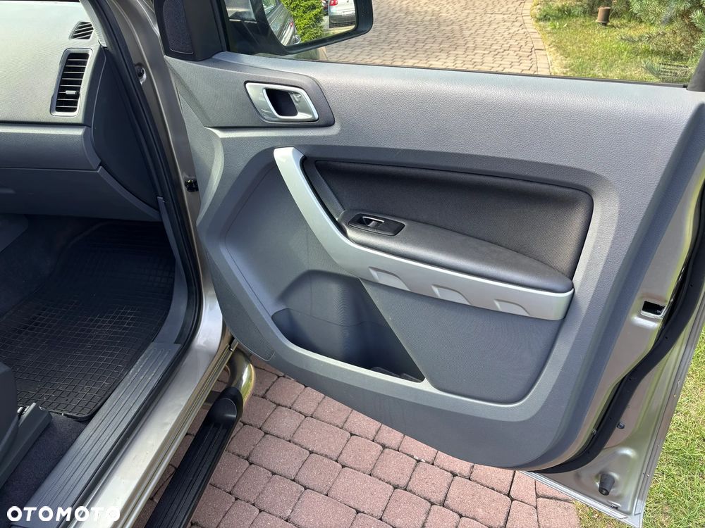 Ford Ranger 2.2 TDCi 4x4 DC XLT - 22