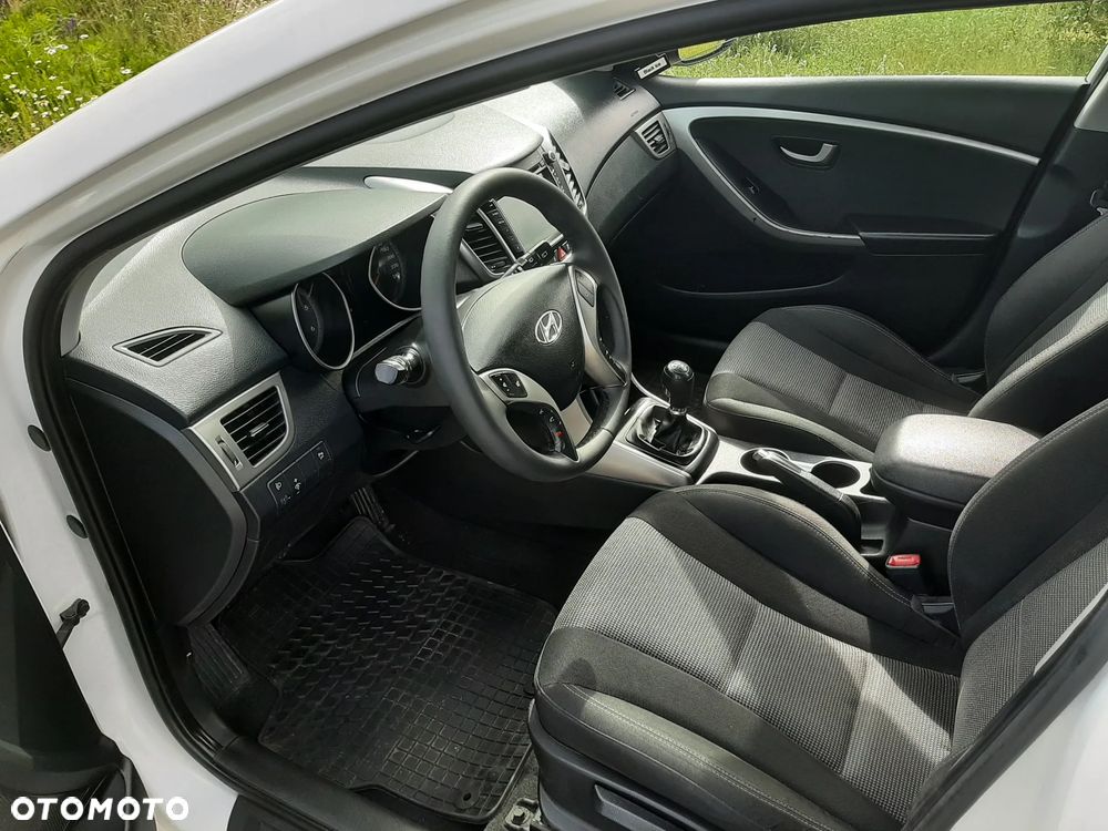 Hyundai i30 1.4 CRDi Classic - 9