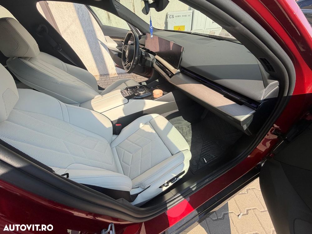 BMW Seria 5 2024 — imagine 14
