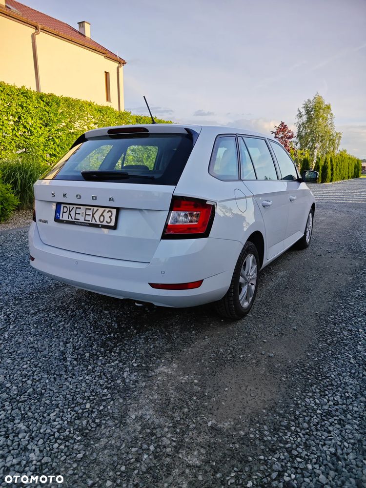 Skoda Fabia 1.0 TSI Ambition - 4