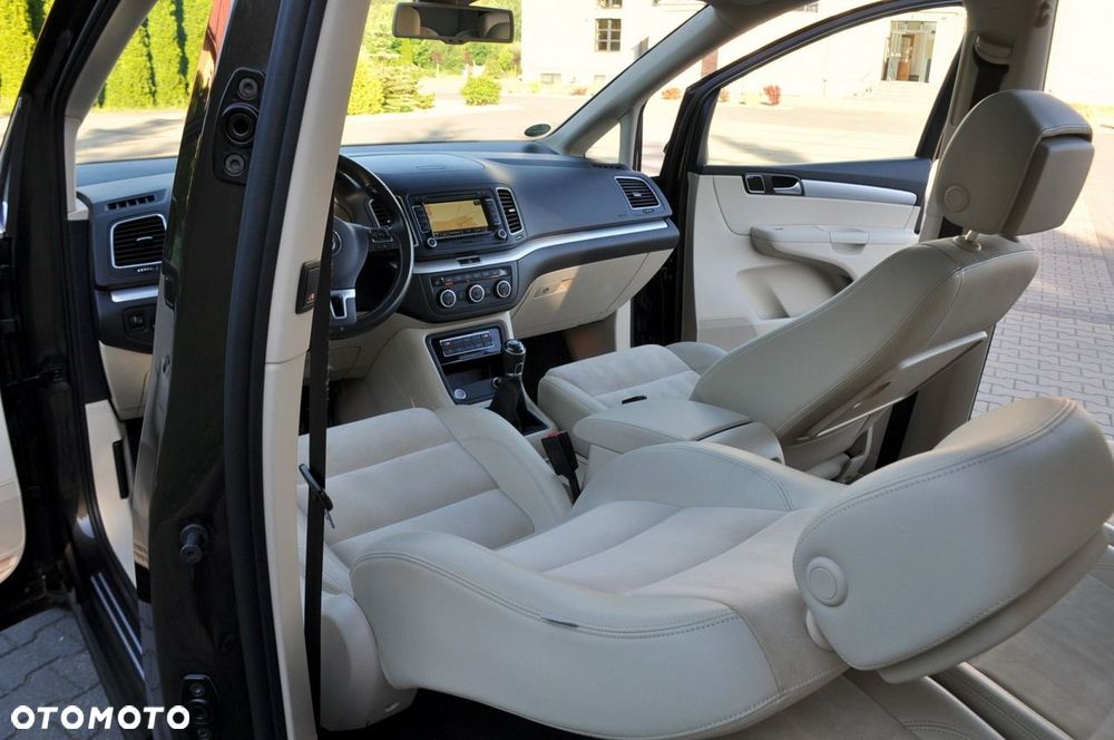 Volkswagen Sharan - 28