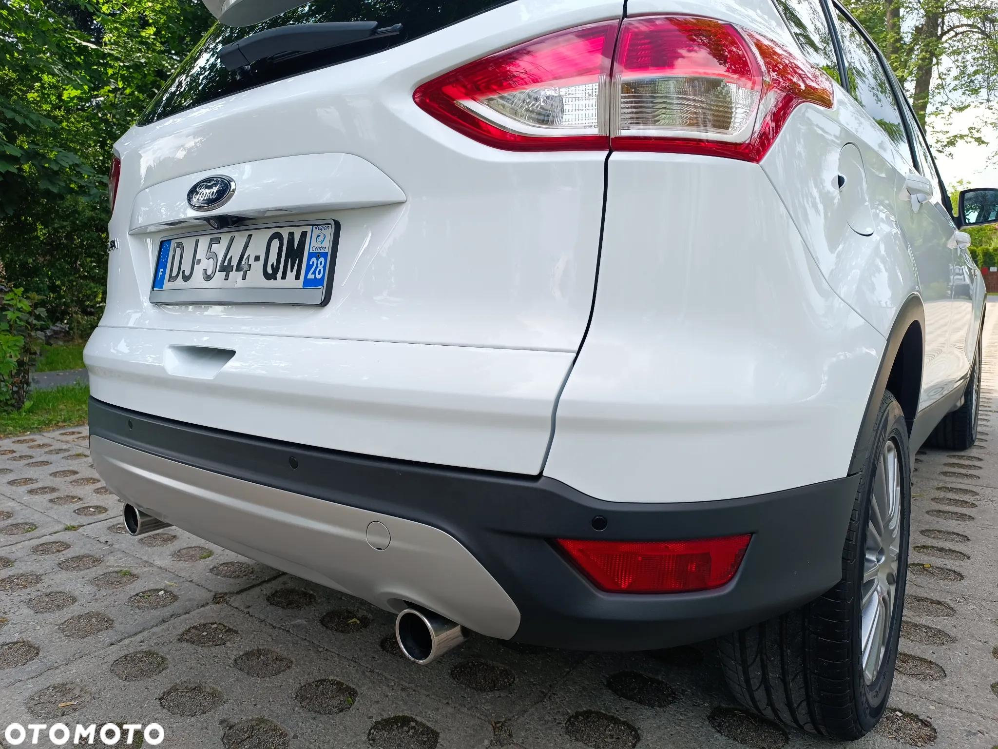 Ford Kuga 2.0 TDCi 2x4 Titanium - 20