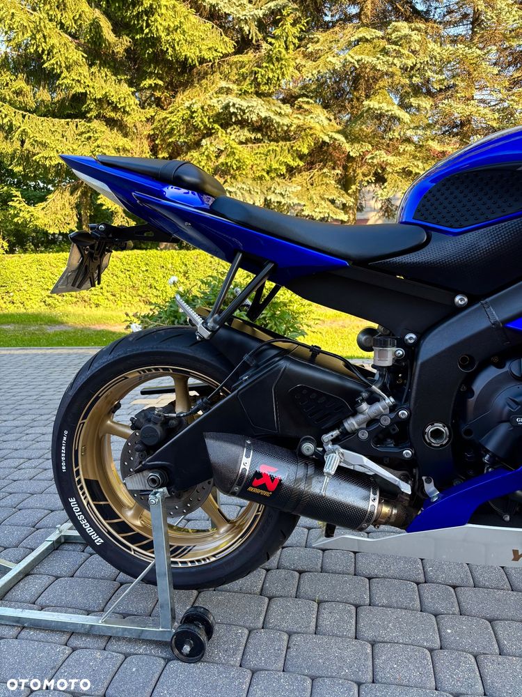 Yamaha R6 - 10