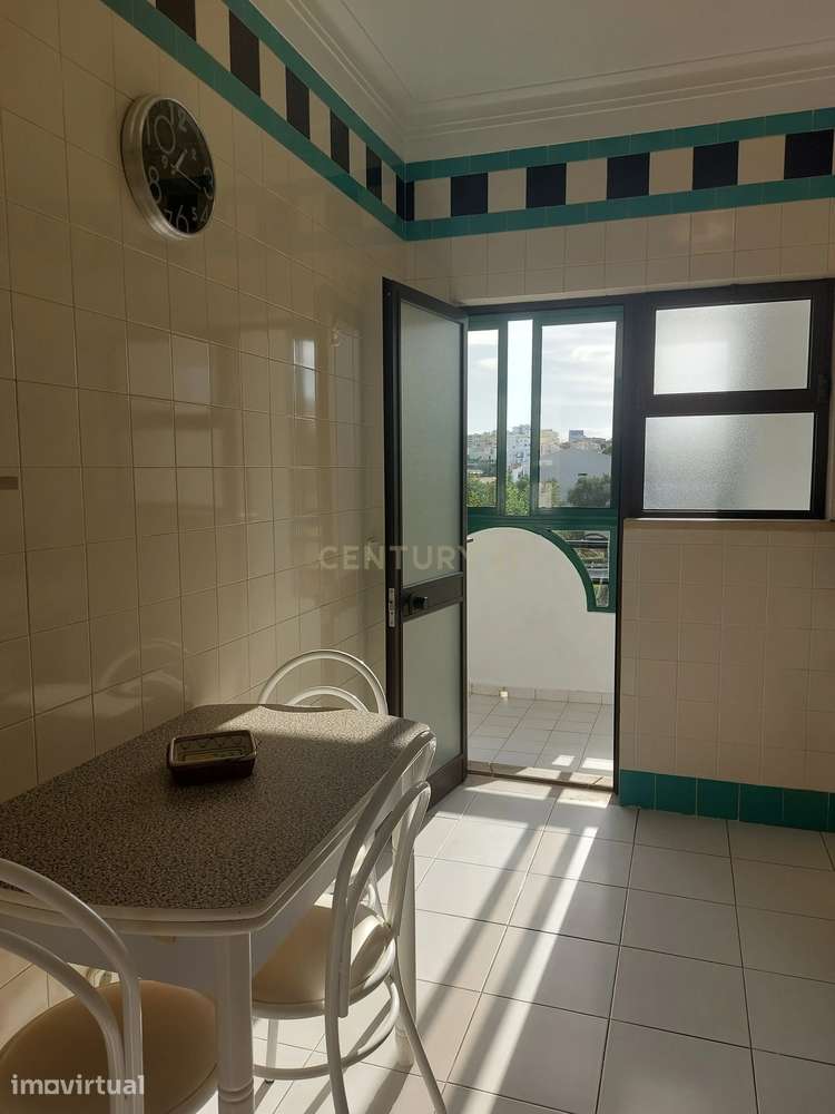 Excelente apartamento T2  no Edifício "Carmix" - Grande imagem: 3/23