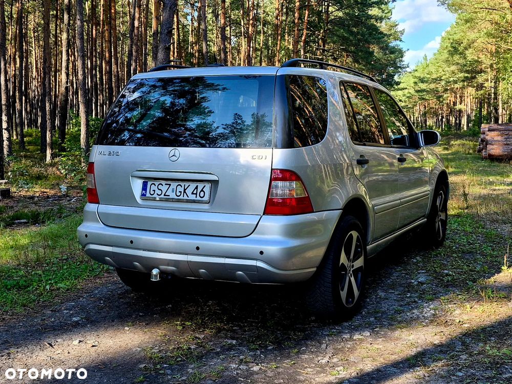 Mercedes-Benz ML - 4