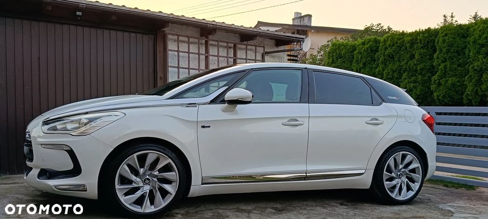 Citroën DS5 Hybrid4 EGS6 SoChic - 20