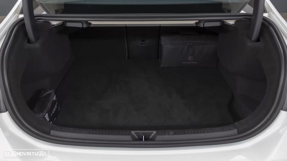 Mercedes-Benz A 250 Limousine - 8