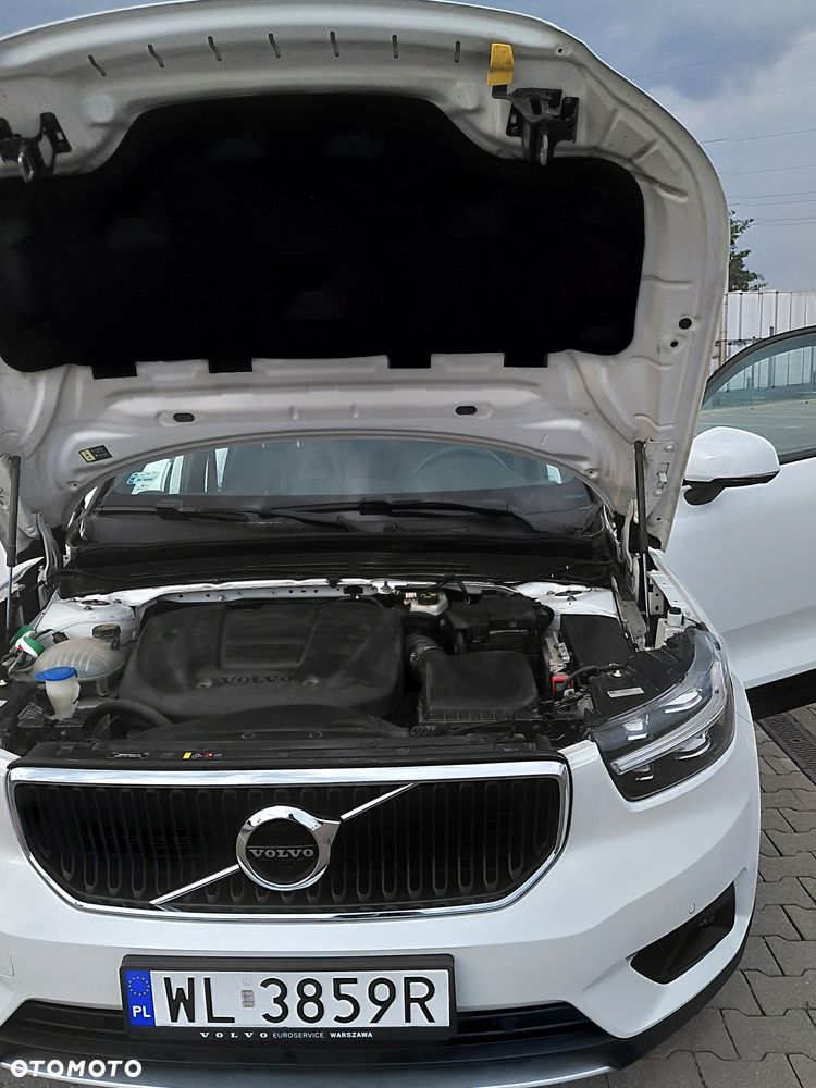 Volvo XC 40 T3 Momentum - 12