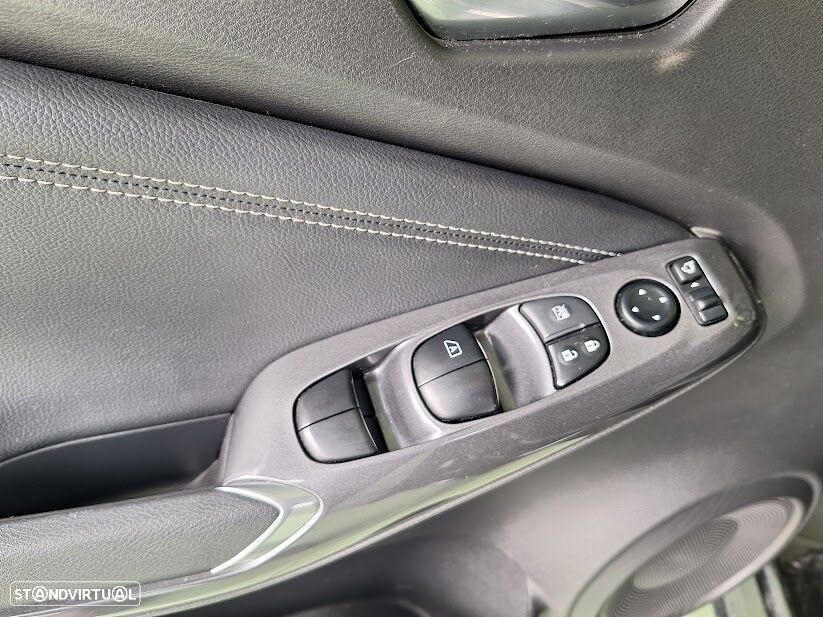 Nissan Juke 1.0 DIG-T N-Design Black DCT - 13