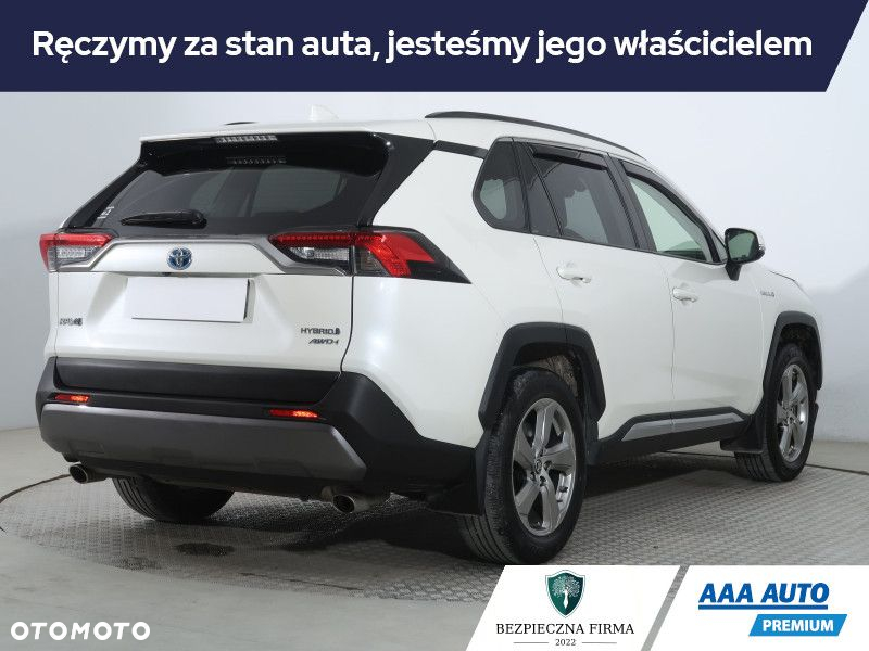 Toyota RAV4 - 6