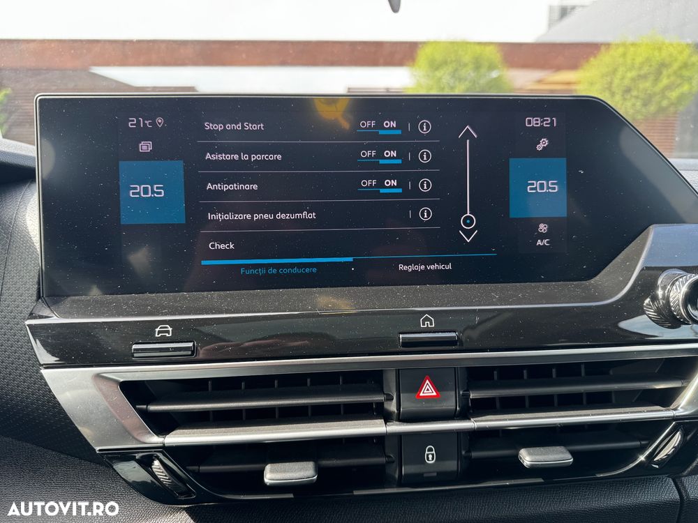Citroën C4 PureTech 130 Stop&Start EAT8 SHINE - 31