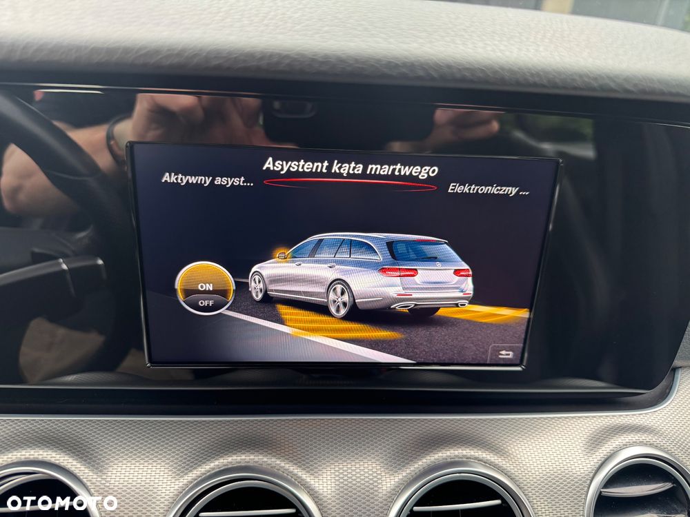 Mercedes-Benz Klasa E 200 d 9G-TRONIC Avantgarde - 25