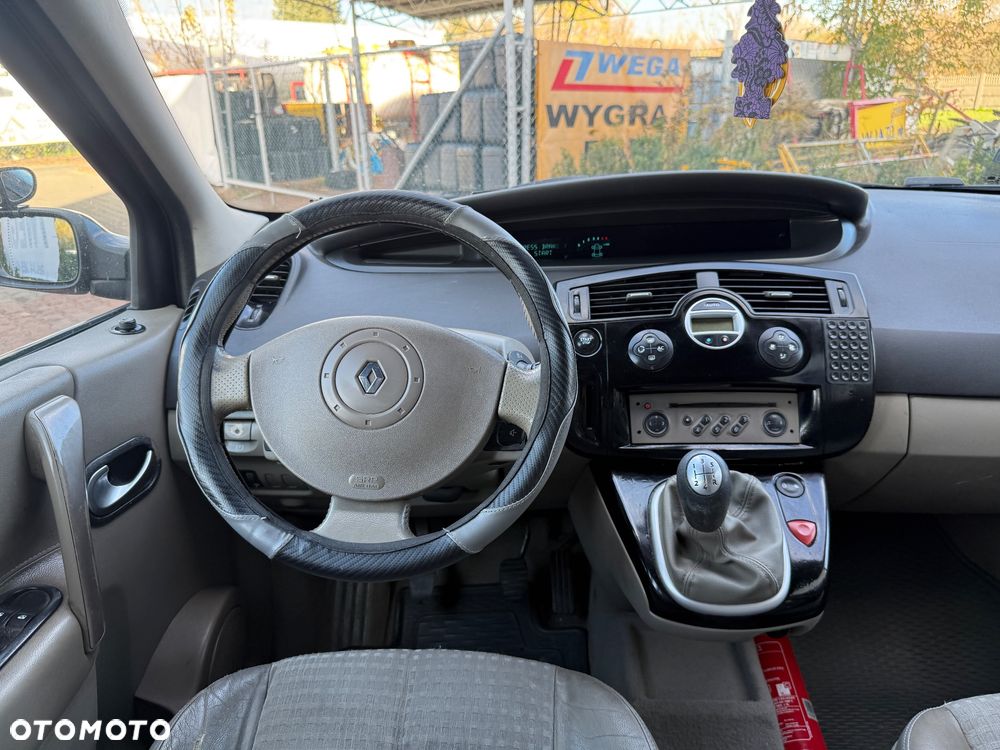 Renault Scenic - 26