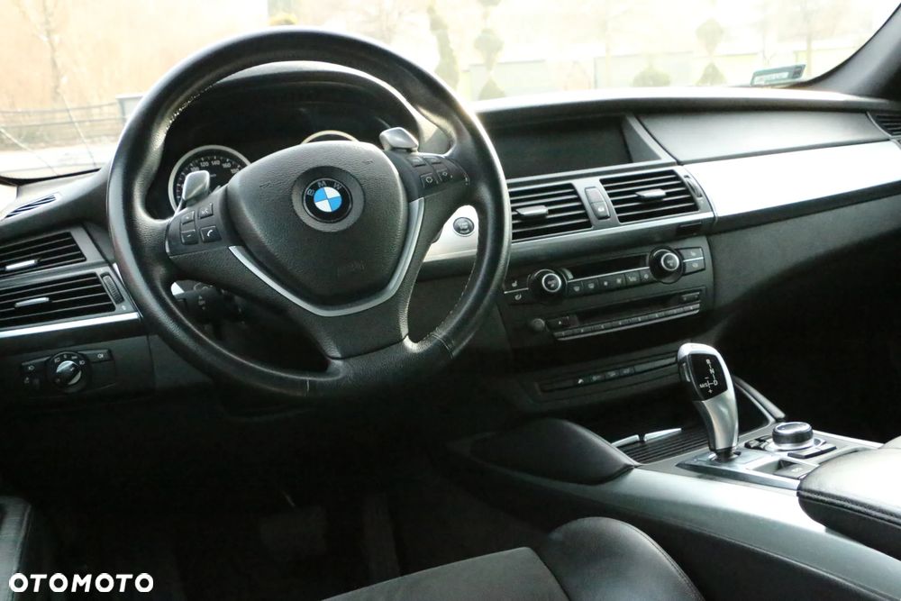 BMW X6 - 16
