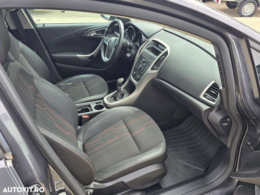 Opel Astra 1.6 Enjoy - 12