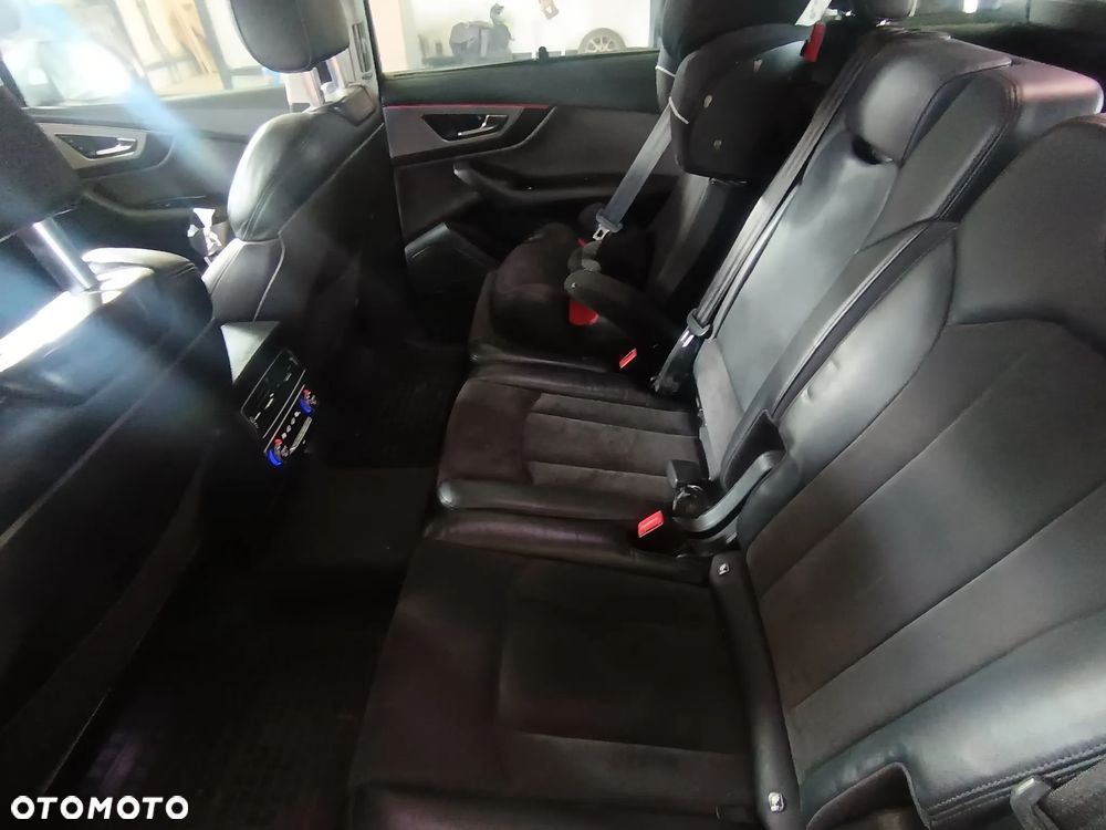 Audi Q7 - 5