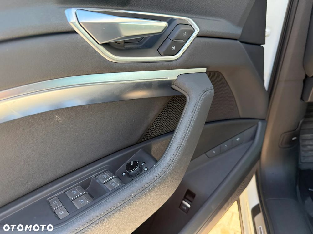 Audi e-tron Sportback 55 quattro S line - 15