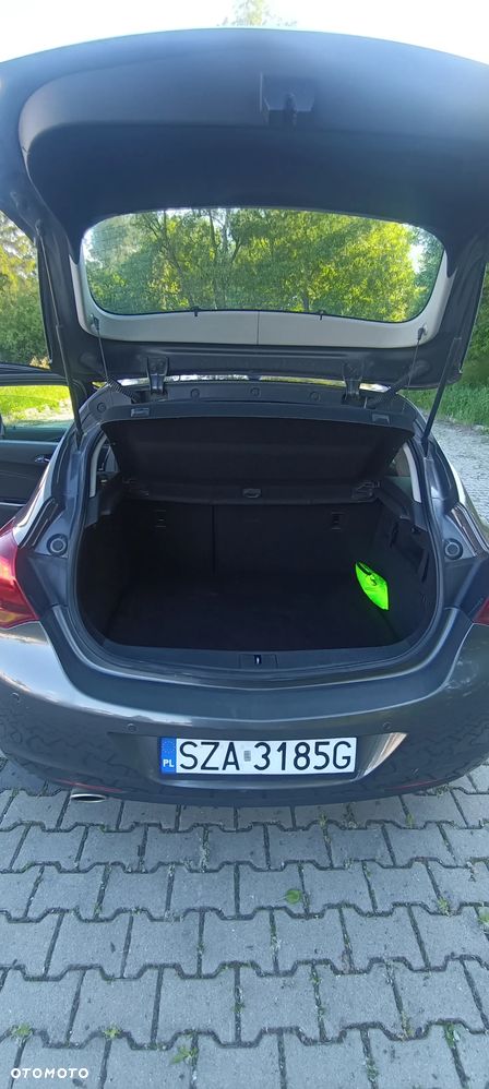 Opel Astra 1.4 T Cosmo - 12
