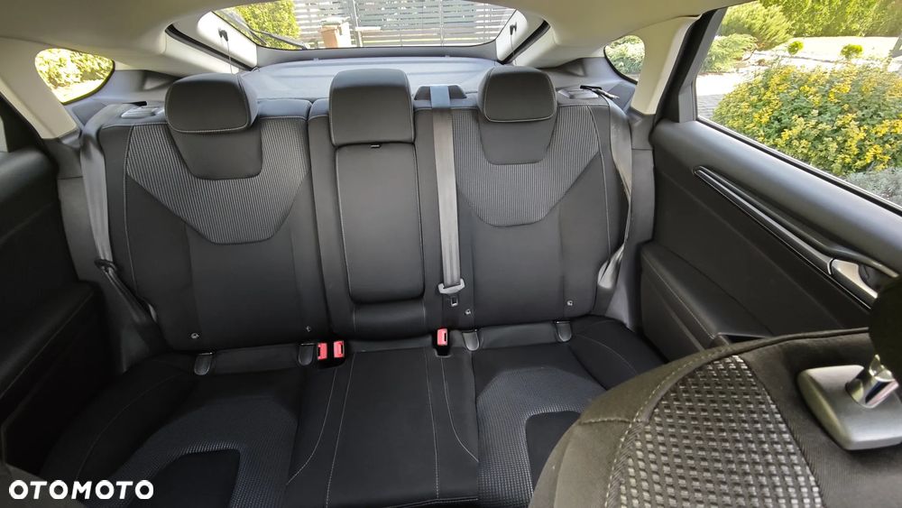 Ford Mondeo - 16