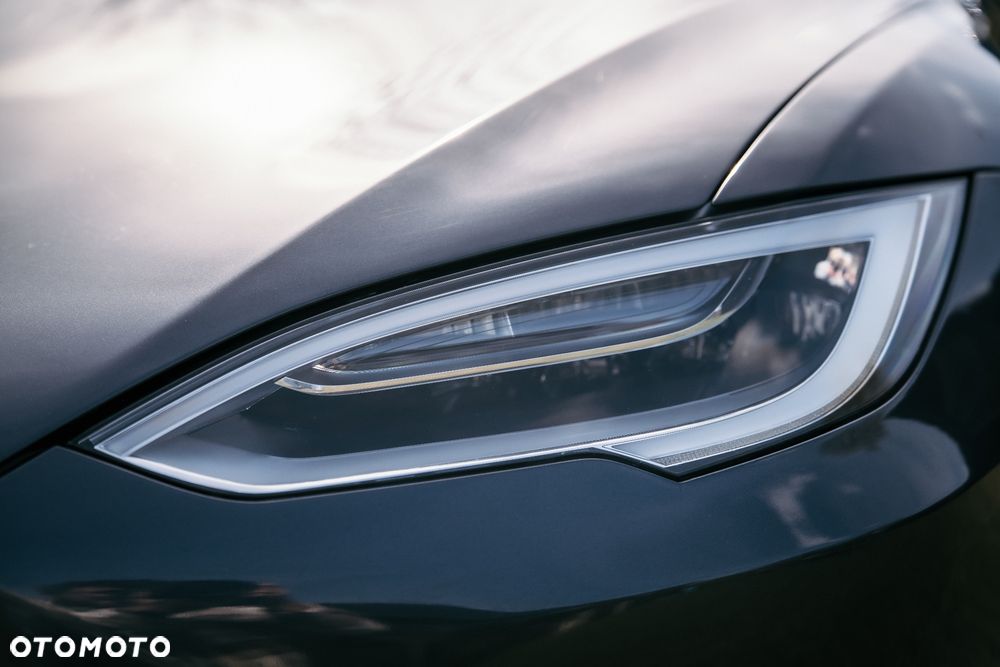 Tesla Model S Long Range Plus - 11