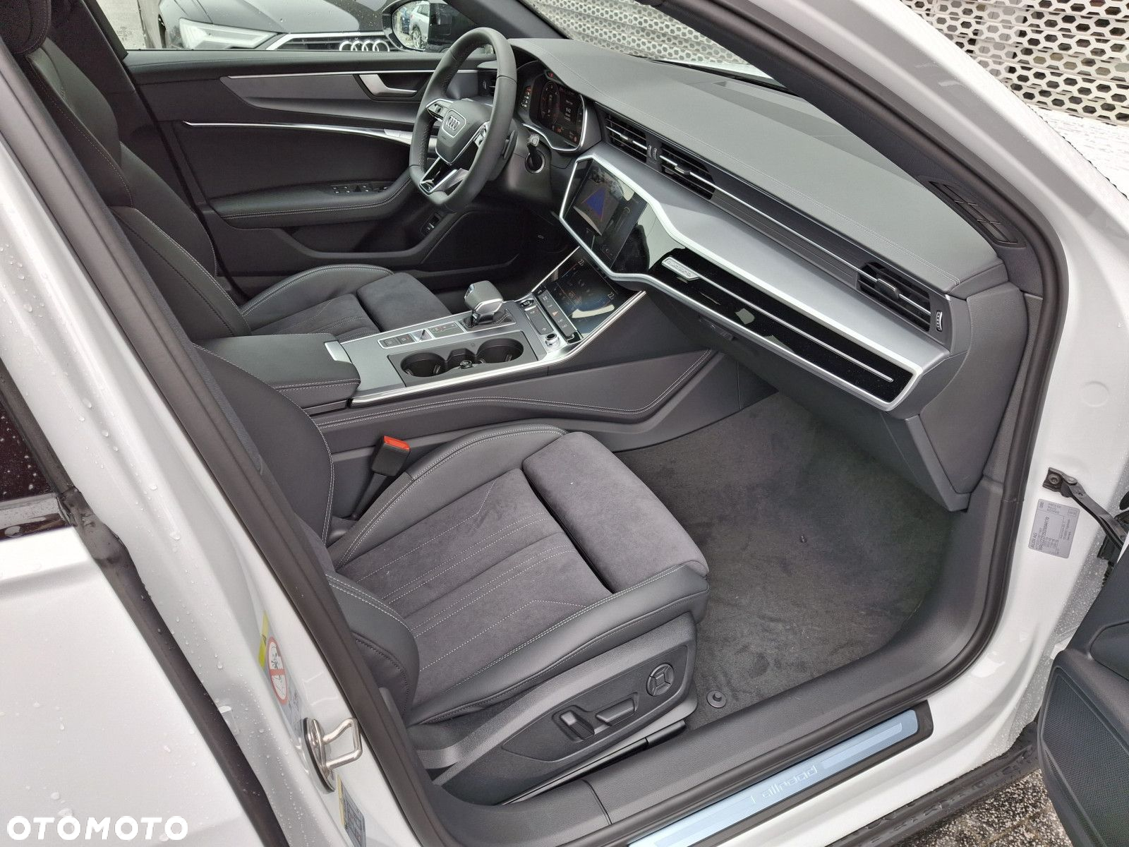 Audi A6 Allroad - 13