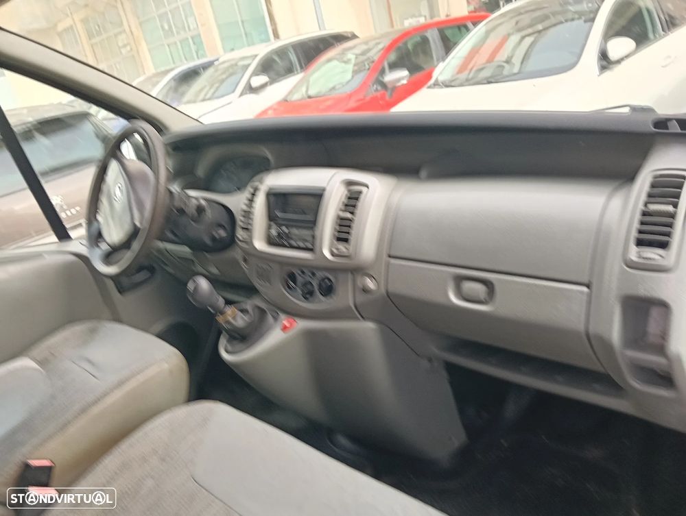 Nissan Primastar Pr 2.0 dCi L1H1 2.7 115 Pre SC - 17