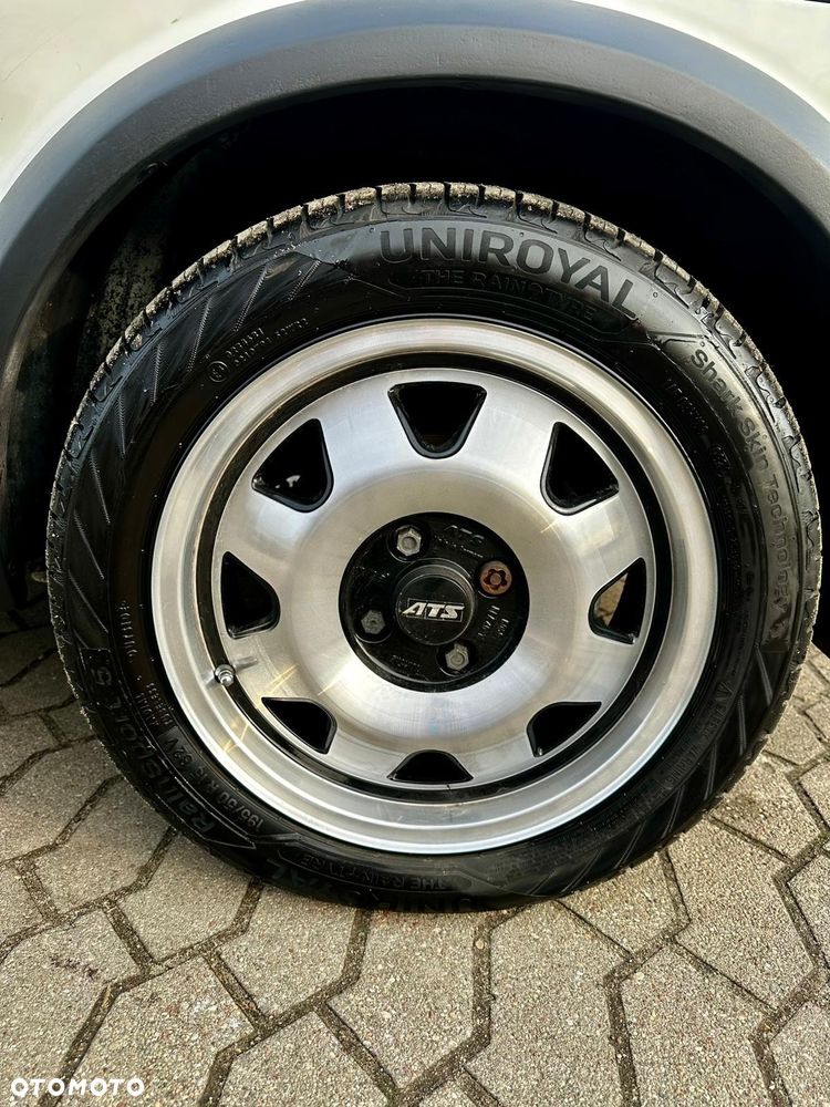 Volkswagen Golf - 10