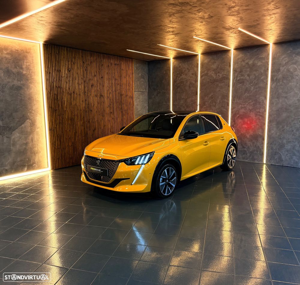 Peugeot e-208 50 kWh GT Pack - 2