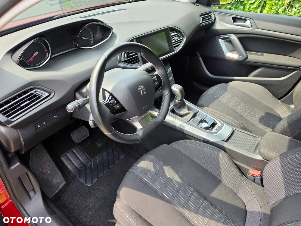 Peugeot 308 1.6 BlueHDi Allure S&S EAT6 - 10