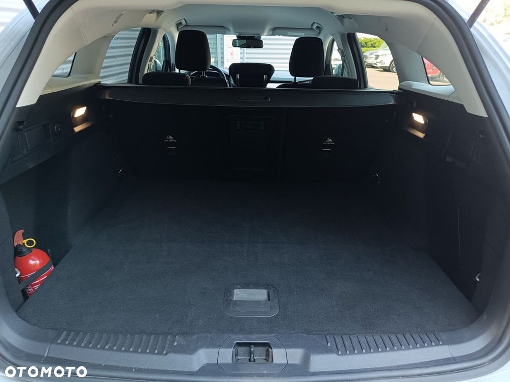 Ford Focus 1.0 EcoBoost mHEV Titanium X - 17