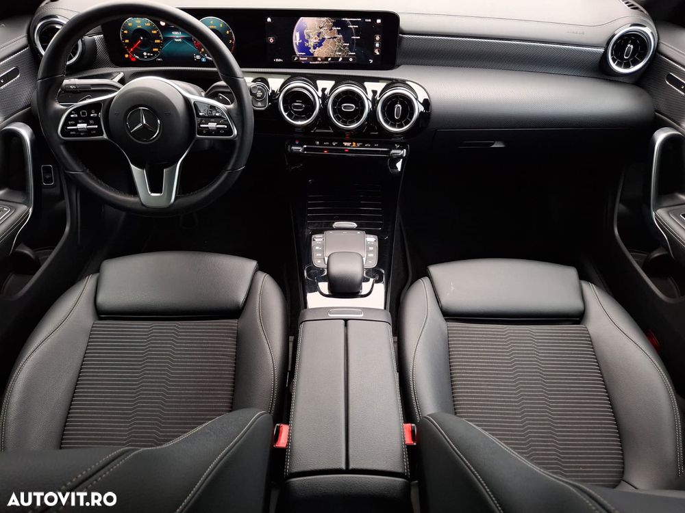 Mercedes-Benz CLA 180 7G-DCT - 16