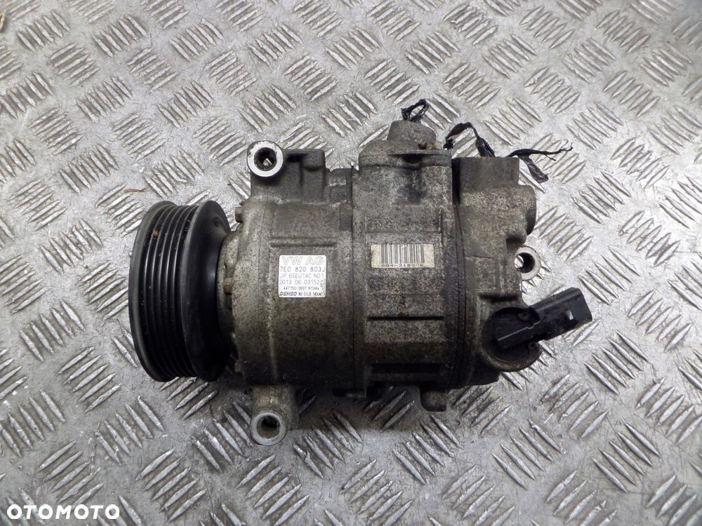 sprężarka kompresor klimatyzacji vw amarok i 2.0 bi tdi 7e0820803j - 1