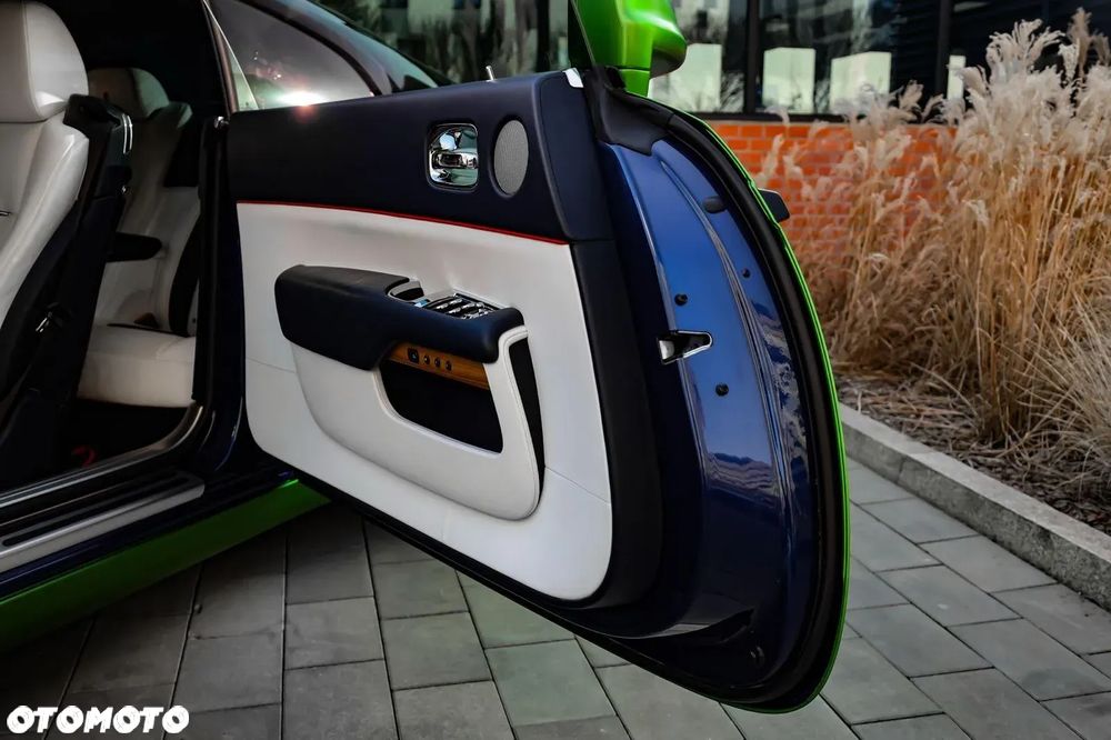 Rolls-Royce Wraith - 10