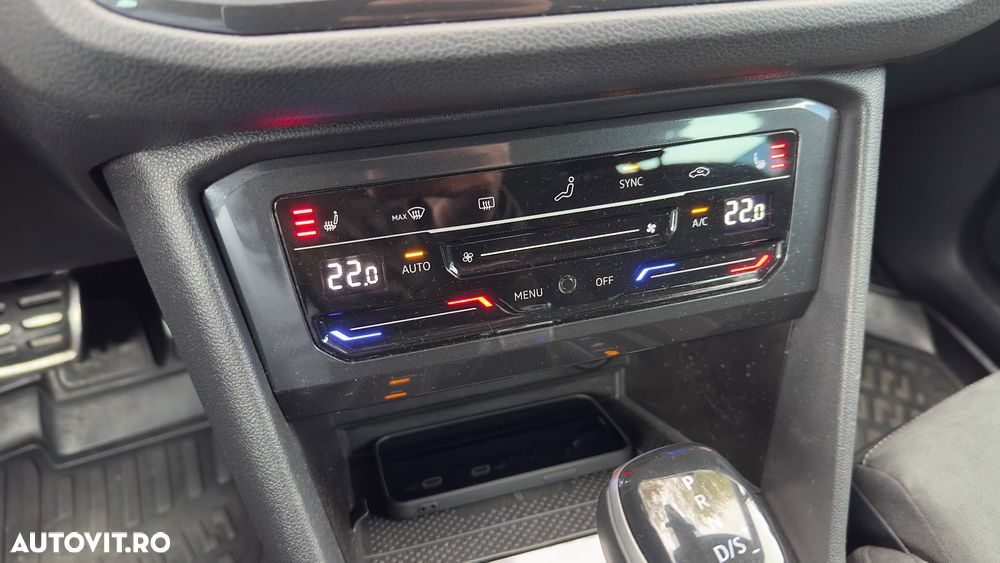 Volkswagen Tiguan 2.0 TDI SCR DSG 4Motion Elegance - 24