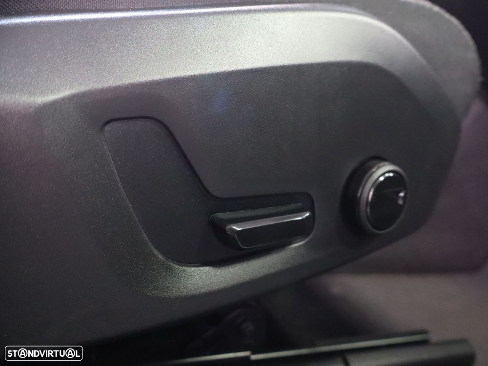 Volvo XC 60 2.0 T6 PHEV Core - 13