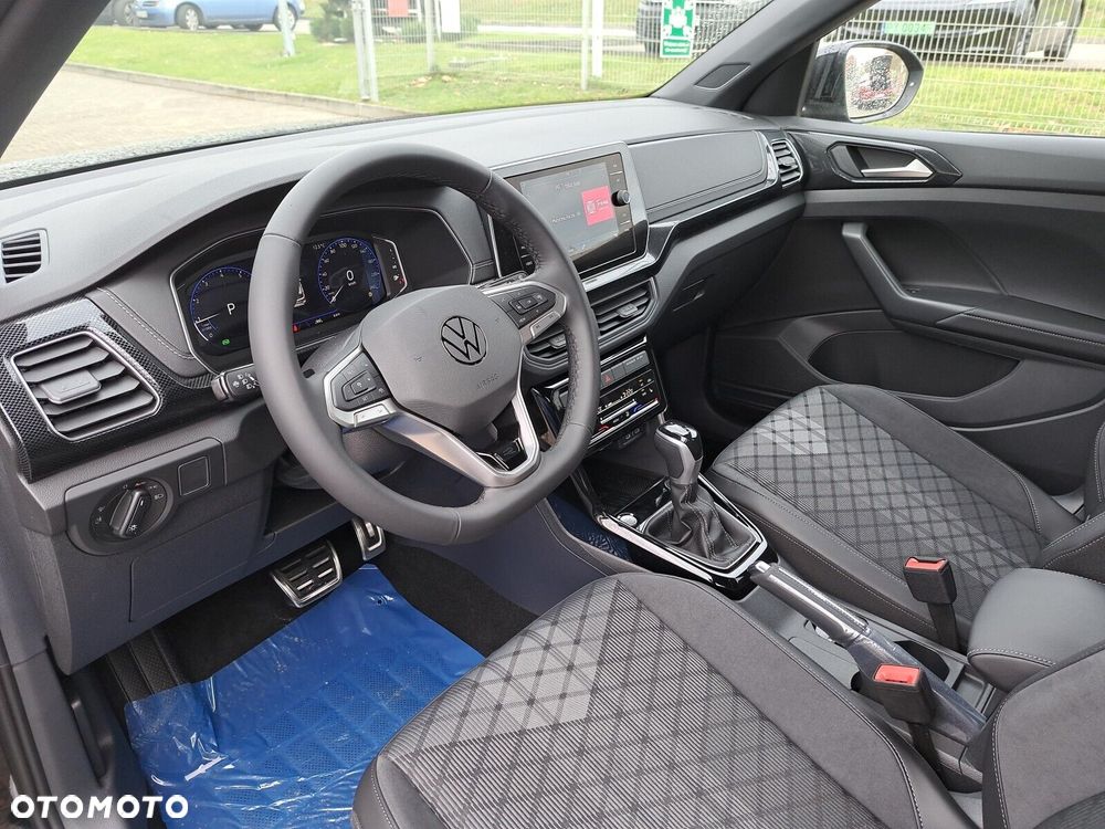 Volkswagen T-Cross - 10