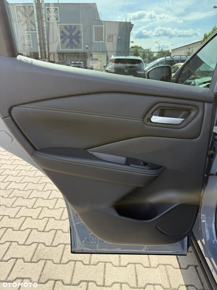 Nissan Qashqai 1.3 DIG-T MHEV Premiere Edition Xtronic - 13
