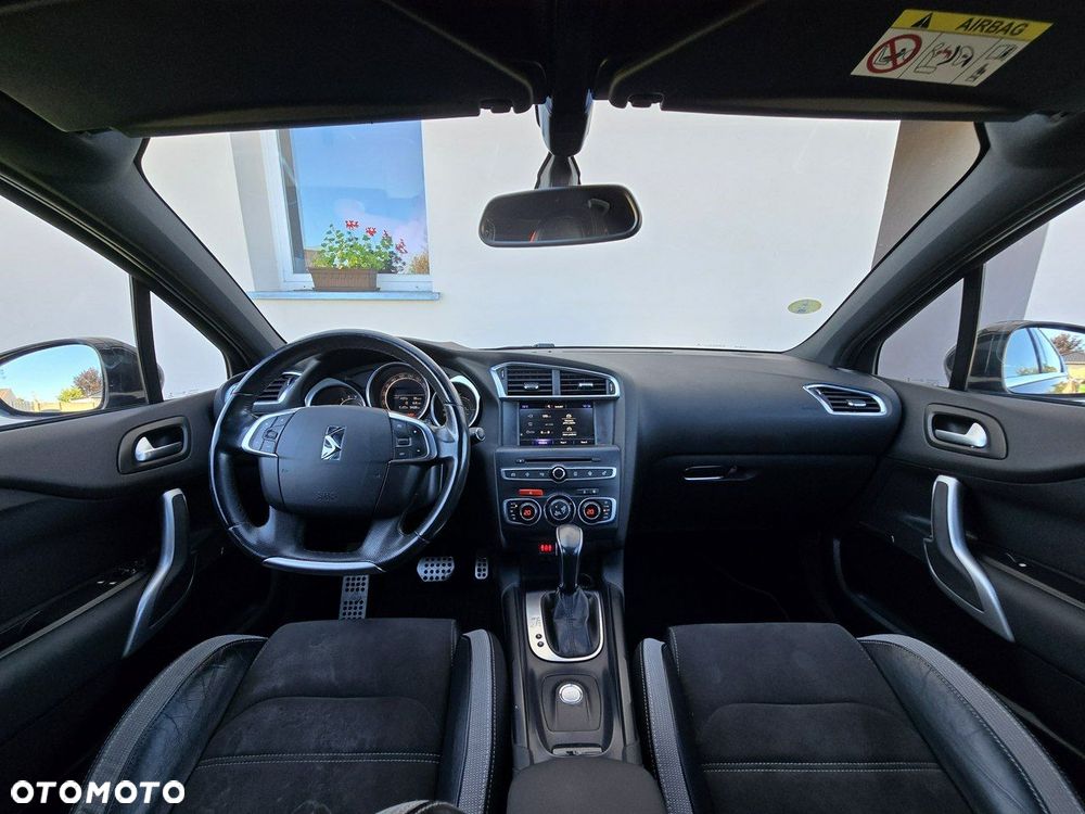 Citroën DS4 Cross 1.6 BlueHDi Be Chic S&S EAT6 - 27