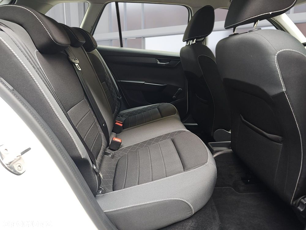 Skoda Fabia 1.0 TSI Ambition - 12
