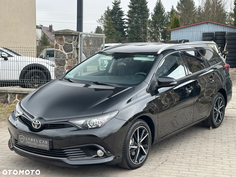 Toyota Auris 1.2 Turbo Team Deutschland - 17