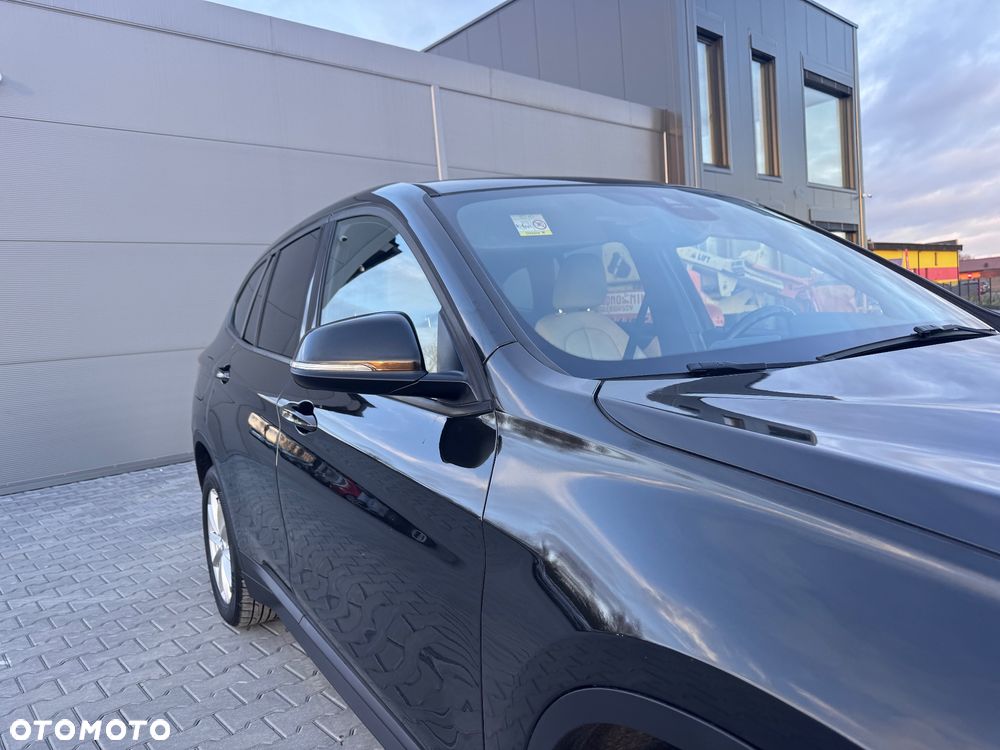 BMW X1 sDrive18i GPF Sport Line - 6