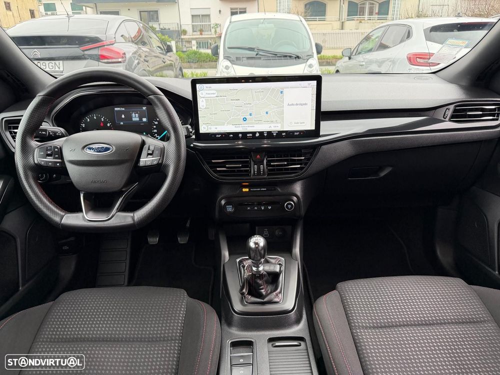 Ford Focus 1.0 EcoBoost MHEV ST-Line - 11
