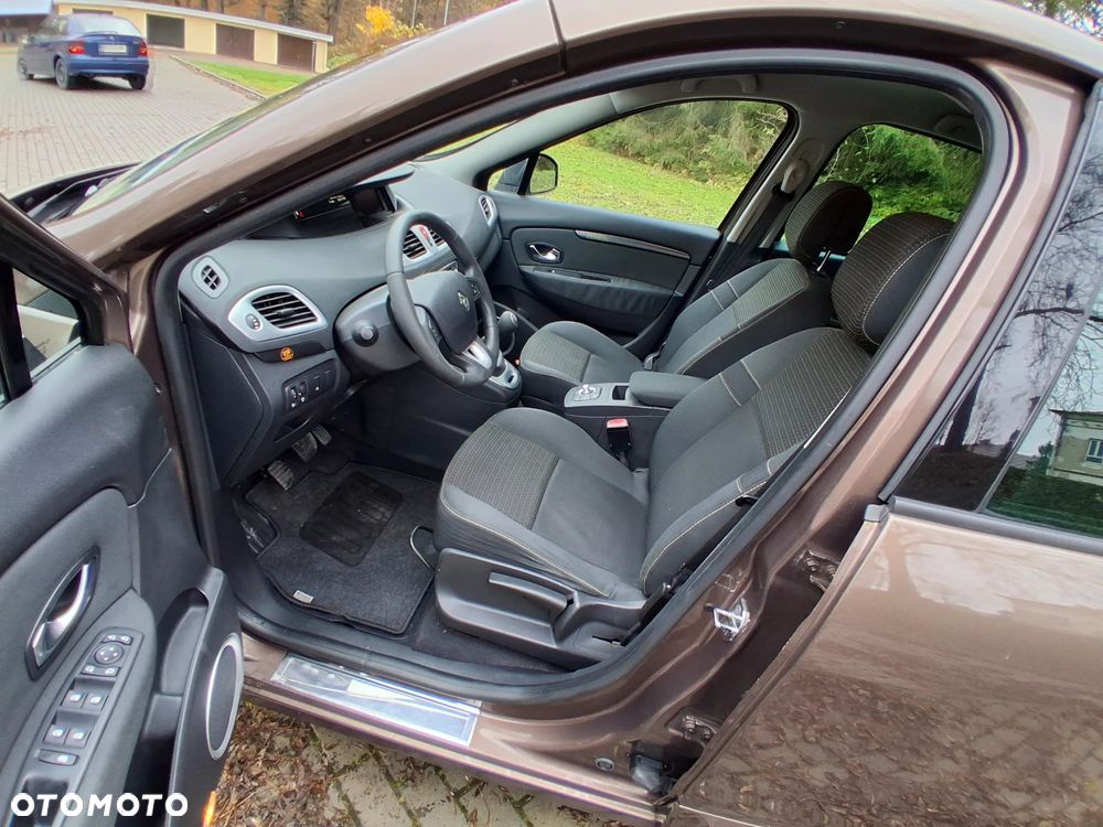 Renault Scenic TCe 130 Bose Edition - 11