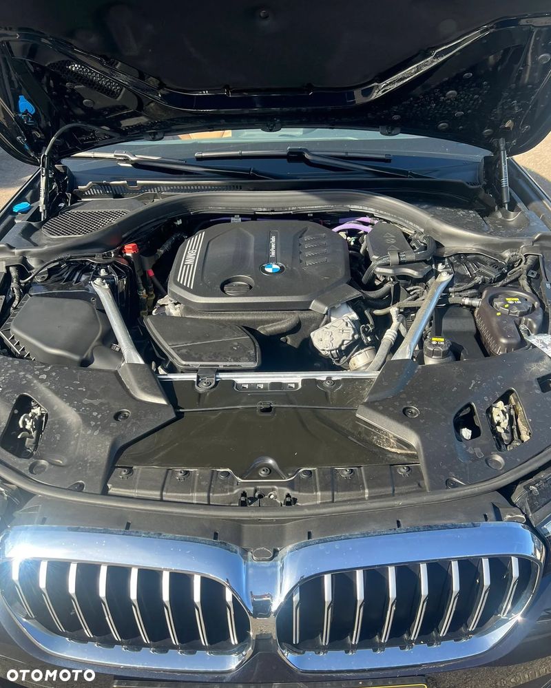 BMW Seria 5 520d M Sport Edition - 2